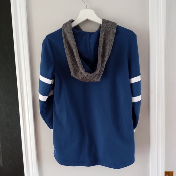 Toronto Maple Leaf Hoodie - Picture 2 of 5